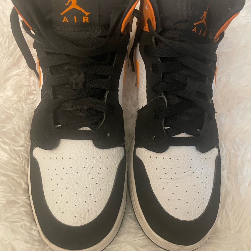 Jordan 1s Shattered Backboards Size 7Y $100 obo
